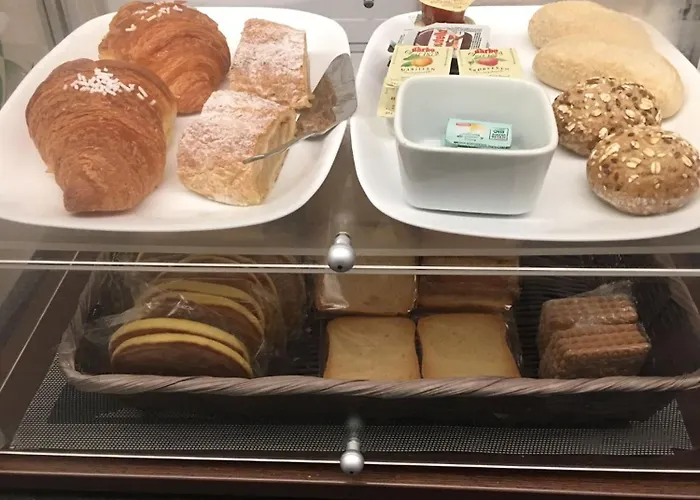 לינה וארוחת בוקר Al Vicolo *