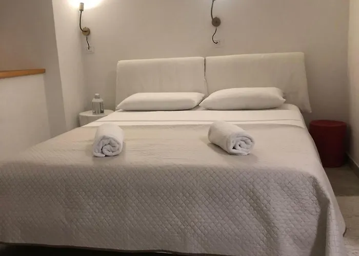 Al Vicolo לינה וארוחת בוקר טרנטו